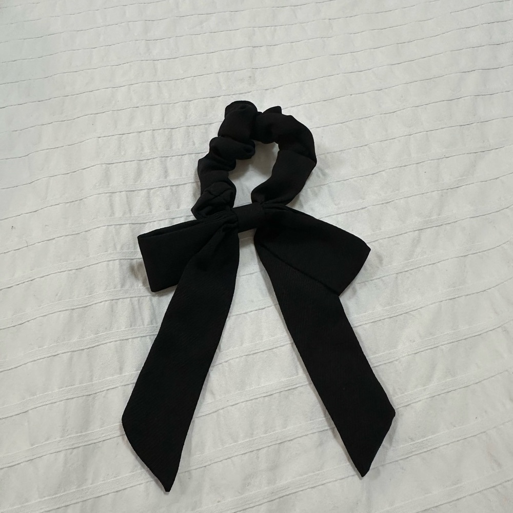 Black coquette style hair bow